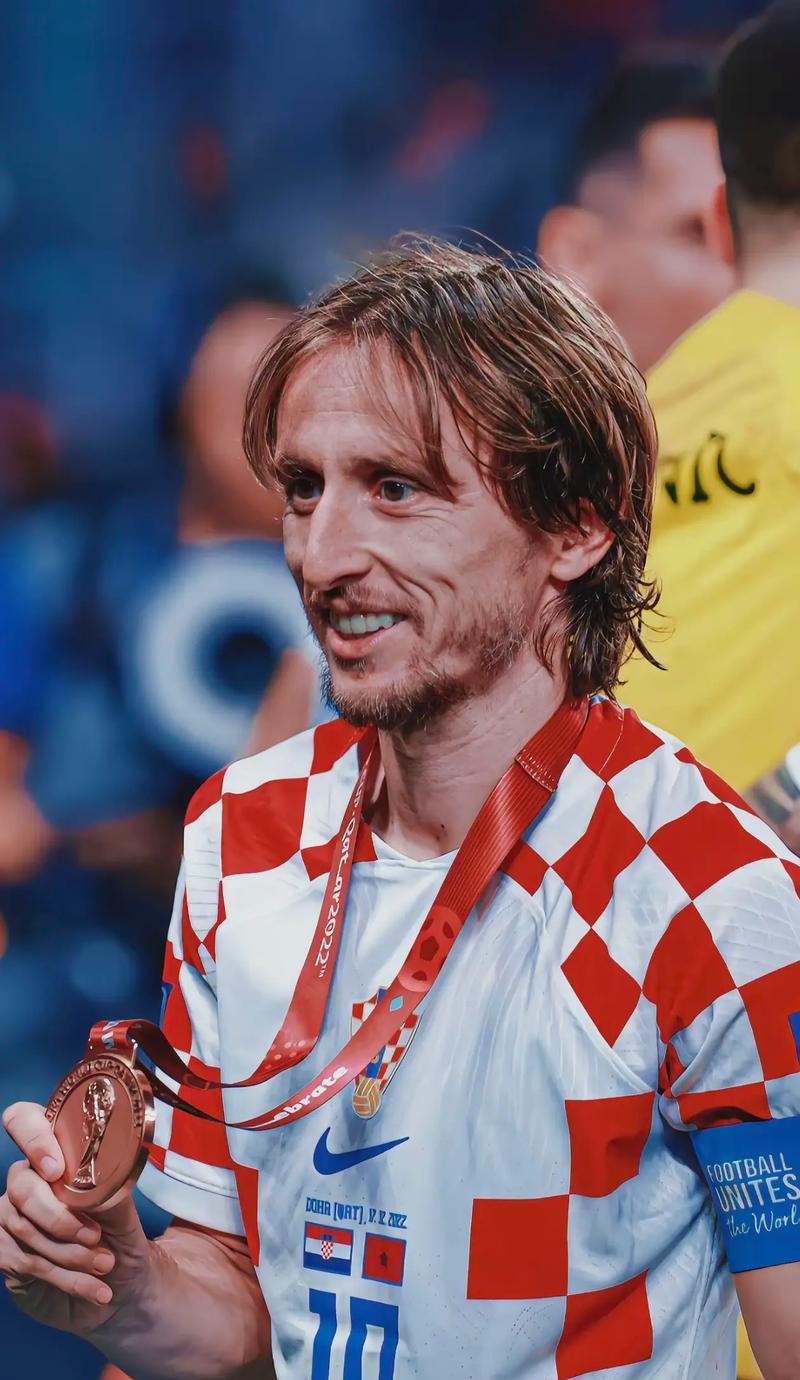 阿隆索暴怒！弗兰-加西亚一分钟两黄染红