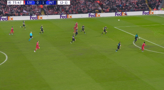 波兰主帅惊叹莱万职业精神：罗纳尔迪尼奥都不敢这样活