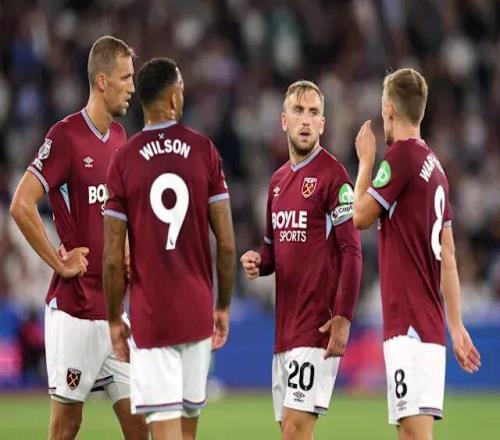 克罗斯评历史最佳11人：C罗左边锋，梅西前腰，马尔蒂尼入选