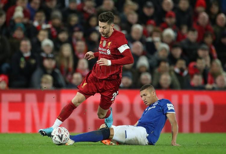 周六意甲焦点战：维罗纳迎战亚特兰大，保级压力与欧战野心的激烈碰撞！