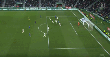 杭州女足举行环西湖徒步活动，全程八公里