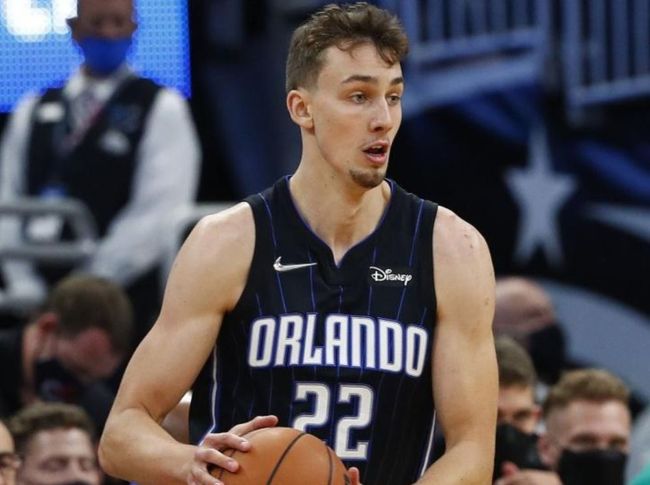 荷甲联赛中 荷甲联赛中